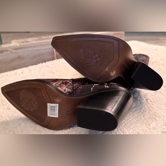 Vince Camuto Black and Brown Snakeskin Heeled Boots - Picture 3 of 3